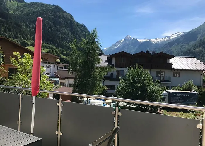 Art Nomay Summercard Blick Of Salzburg アパート カプルーン